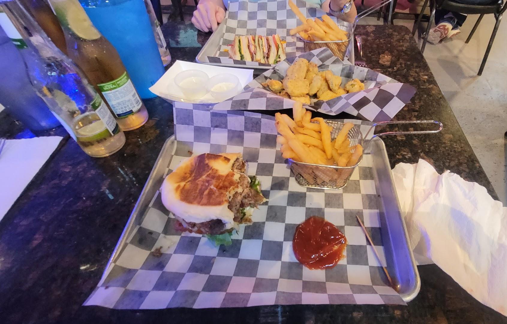 303 Pub & Grub